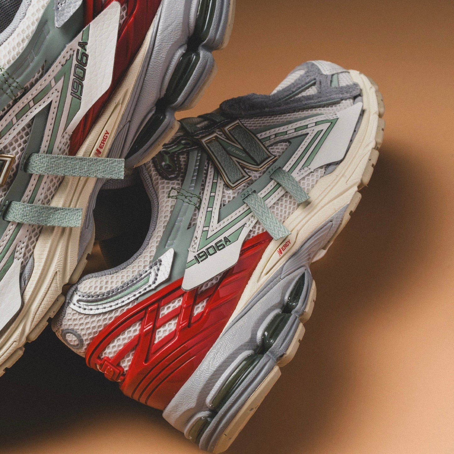 New Balance | U1906 Deconstructed "Sea Salt"