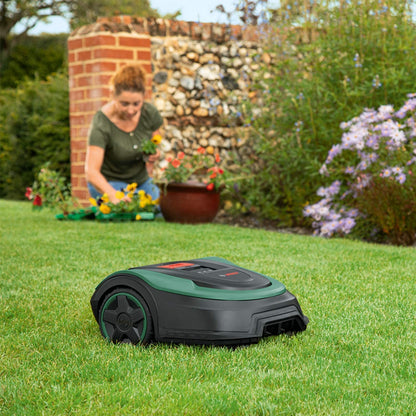 Bosch Robotic Lawnmower Indego M 700 (with 18V battery, docking station included, cutting width 19 cm, for lawns of up to 700 m², in carton packaging)