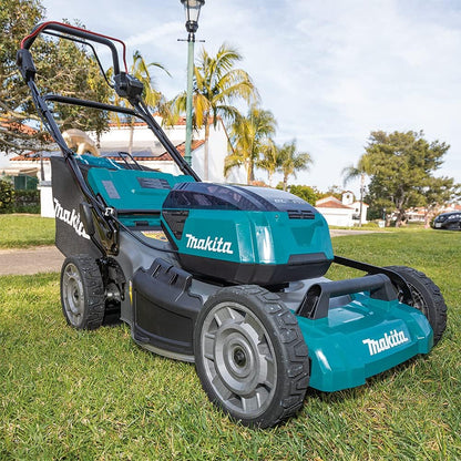 Makita DLM532Z Self-Propelled Lawnmower 36 V LXT (Solo) Cutting Width 53 cm